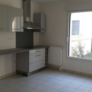 Location Appartement 3 pièces 63m² HONFLEUR 14600 - Photo 2