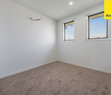 Convenient Location with Modern Appeal! - Photo 4