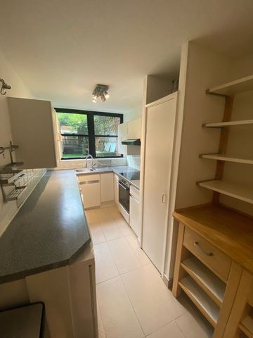 Room in a Shared Flat, Longleat House, SW1V - Photo 5