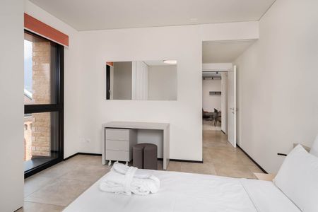 LUGANO CENTRO - AFFITTASI APPARTAMENTO 3.5 LOCALI COMPLETAMENTE ARREDATO - Foto 3