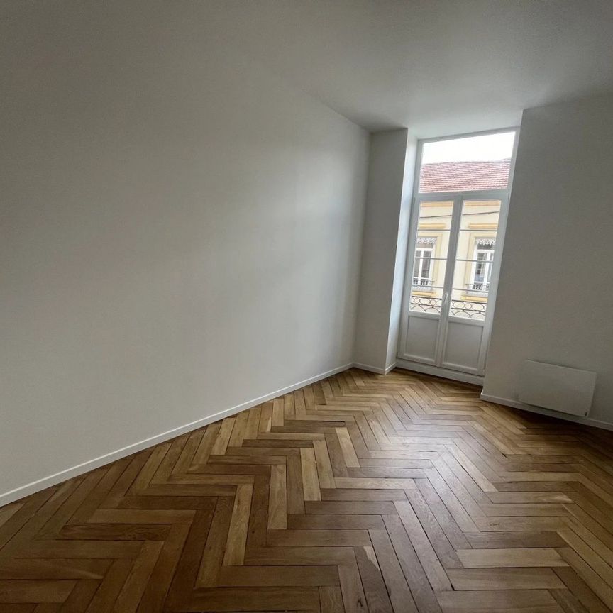 Appartement - T3 - Centre ville - TARARE, - Photo 1