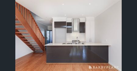 This contemporary townhouse delivers a stylish, low-maintenance lifestyle in a highly convenient Sunshine North location. - Photo 5