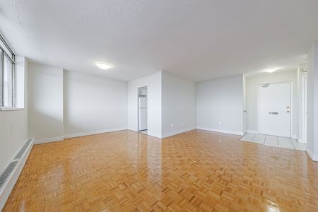 For Lease - 100 Rowena Drive Unit# 303, Toronto, Ontario - Photo 3