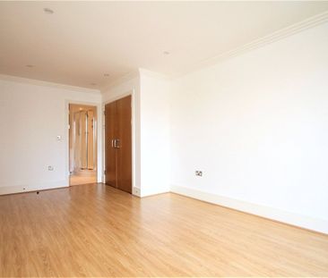 Tallow Road, Brentford, TW8 8ER - Photo 6