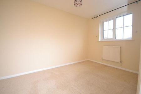 2 bedroom semi-detached house to rent - Photo 5