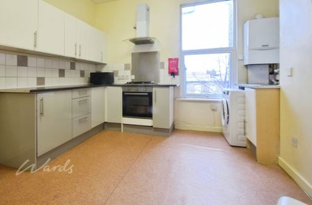 3 bedroom maisonette to rent - Photo 4