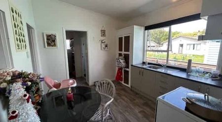 THREE BEDROOM - WAITARA - Photo 3