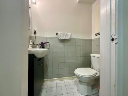 For Lease - 260 Fisherville Road Unit# Lower, Toronto, Ontario - Photo 2