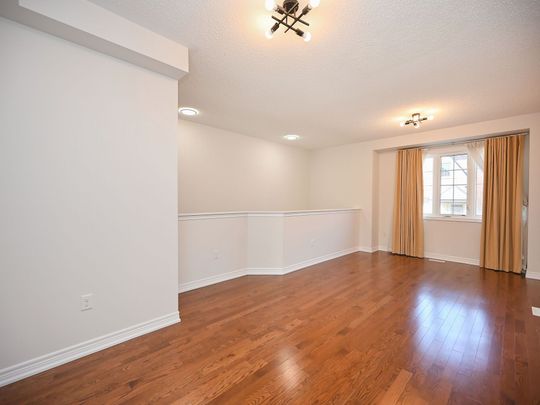 For Lease - 1314 Granrock Crescent, Mississauga, Ontario - Photo 1