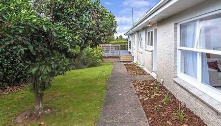 Specious Family Home - Available Now! - Photo 3