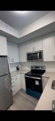 For Lease - 3546 colonial Drive Unit# 7, Mississauga, Ontario - Photo 2