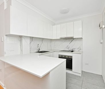 Modern Studio Living in Newtown - Photo 4