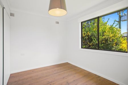 Warm & Inviting Family Home - Photo 2