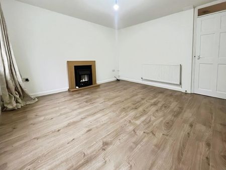 2 bedroom end of terrace house to rent - Photo 4