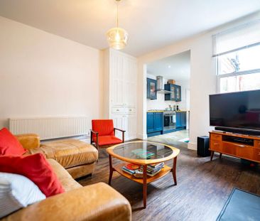 3 bedroom semi-detached house to rent - Photo 2