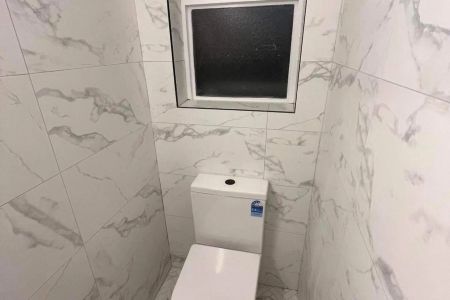 Perfectly positioned Studio apartment in a fabulous yet quiet location only 50 metres from Bondi Beach, Shops, Cafes and transport. - Photo 4