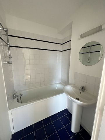 Location Appartement 2 pièces 45m² - Photo 4