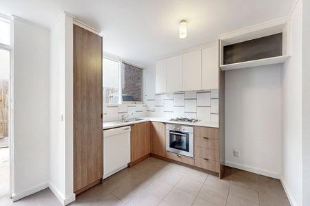 1/278-280 Brunswick Road, Brunswick VIC 3056 - Photo 2