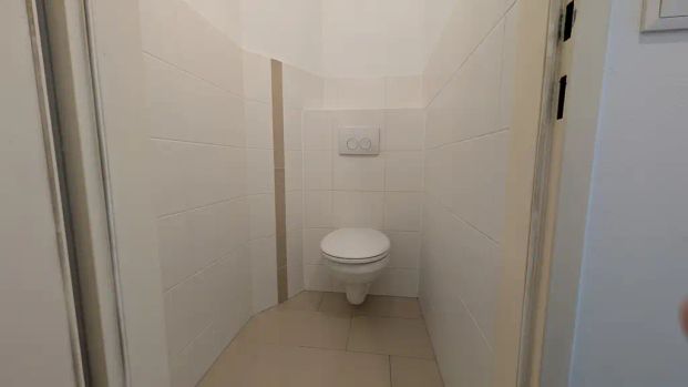 NEU - Lichtdurchflutetes Dachstudio mit Top-Anbindung nahe Donaukanal - Photo 1