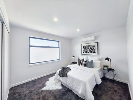 2/147 Kangaroo Road, Hughesdale VIC 3166 - Townhouse For Rent | Domain - Photo 5