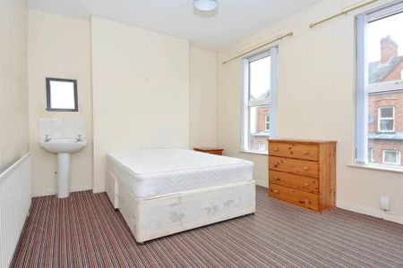 9 Landseer Street, Belfast, BT9 5AL - Photo 2