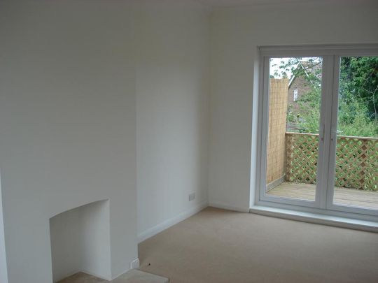 3 bedroom semi-detached house to rent - Photo 1
