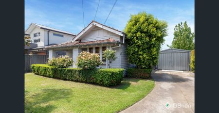 Charming California Bungalow with Timeless Appeal - Photo 4