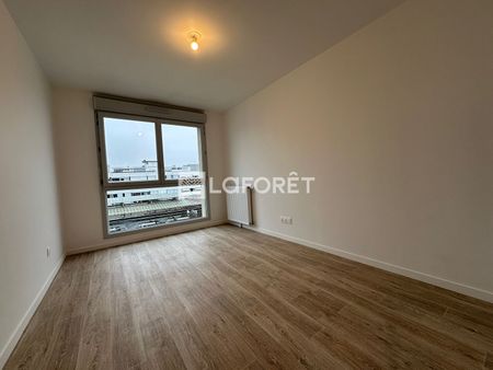 Apartment - Photo 2