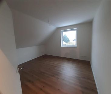 ***3 Zimmer Dachgeschosswohnung*** - Photo 1