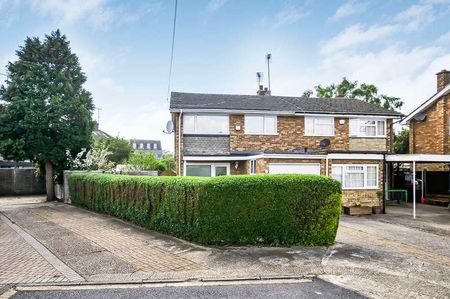 Andover Close, Uxbridge, UB8 - Photo 2