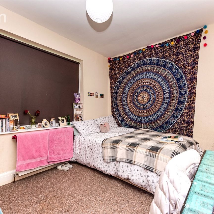 semi-detached house to rent - Photo 1