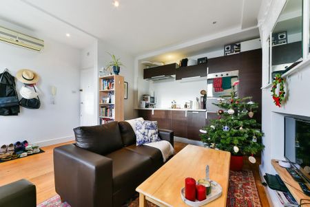 1 bedroom flat to rent - Photo 3