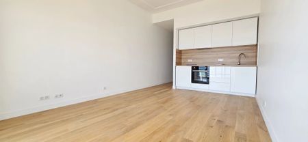 Location Appartement 1 pièce 32m² NICE 06000 - Photo 2