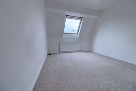4 bedroom flat to rent - Photo 4