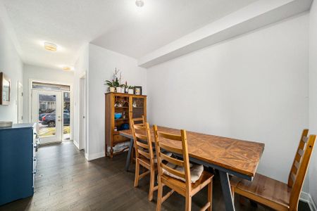 For Lease - 626 Allied Mews, Stittsville - Munster - Richmond, Ontario - Photo 3