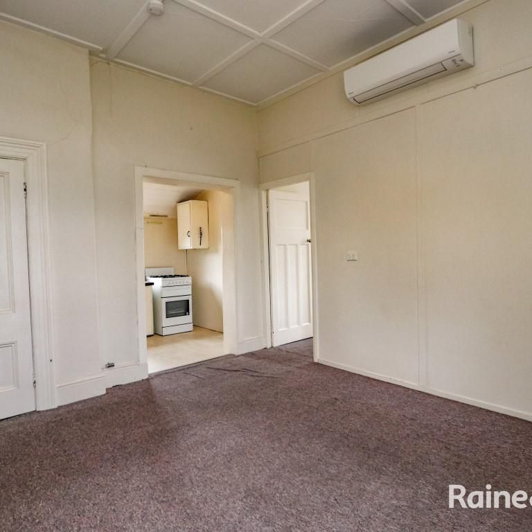 1/216 Russell St, Bathurst, NSW 2795 - Photo 1