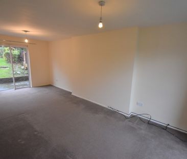 3 bedroom House - LODGEFIELD, WELWYN GARDEN CITY - Photo 2