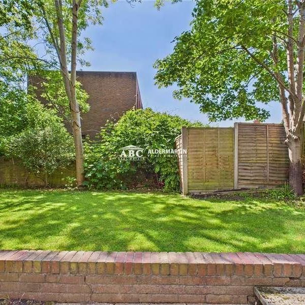 Finchley Road, London, NW3 - Photo 1