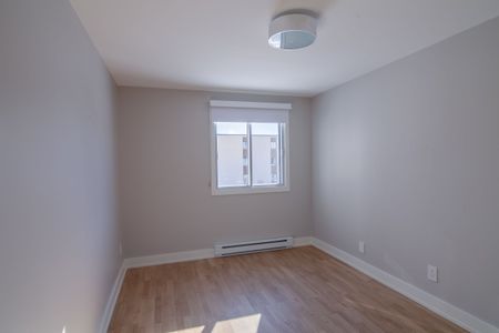 1550 Avenue Filion - Photo 2