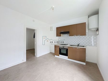 Location Appartement 2 pièces 28m² - Photo 2