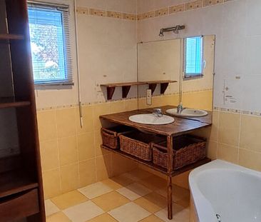 Location Maison 5 pièces 115m² - Photo 4