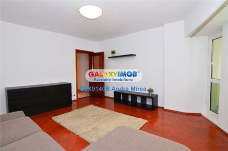 Inchiriere apartament 3 camere Unirii Alba Iulia - Fotografie 2