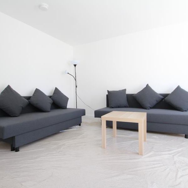 4 bedroom semi-detached house to rent - Photo 1