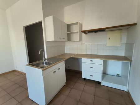 Location appartement 2 pièces, 51.76m², Lézignan-Corbières - Photo 3