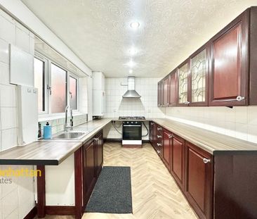 2 bedroom terraced house to rent - Photo 4