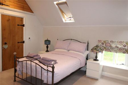 1 bedroom detached house to rent - Photo 5