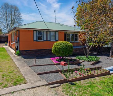 Unique Armidale Residence with Striking Design - Photo 6