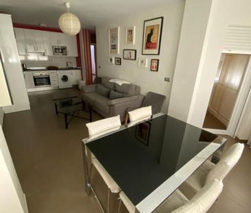 Alquiler de piso en Calle Piragua - Photo 1