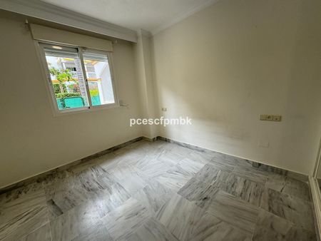 Ground Floor Apartment · Nueva Andalucía - Photo 5