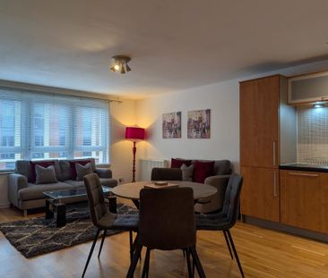 2 bedroom flat to rent - Photo 5